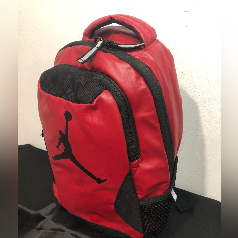 Mini Jordan Backpack - Picture 2 of 4